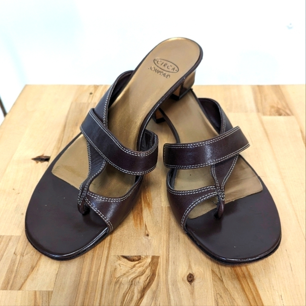 Circa by Joan & David Brown Leather Sandals 8 Toe Thong Block Heel Strappy